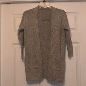 Very thick grey cardigan
